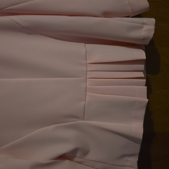 Pretty in Pink 2 piece - Picture 4 of 6